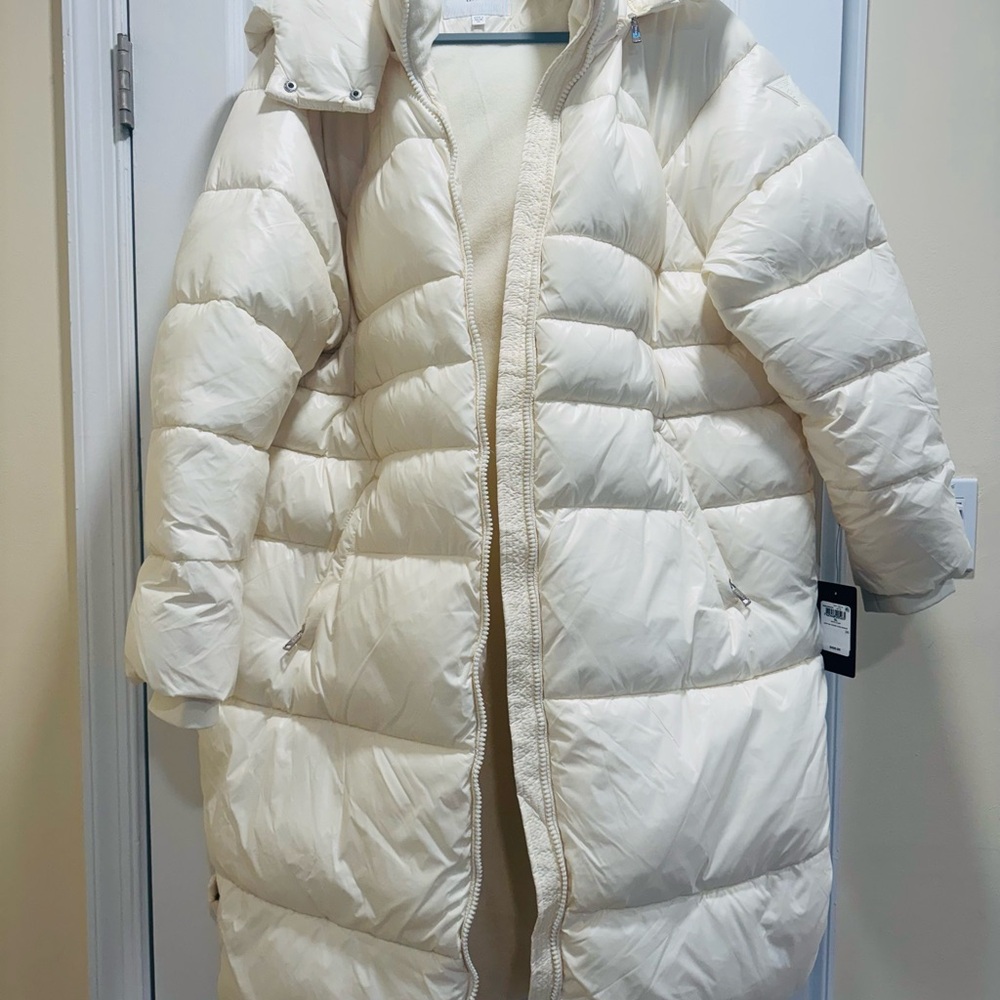 Guess white Cream Puffer Jacket XL NWT